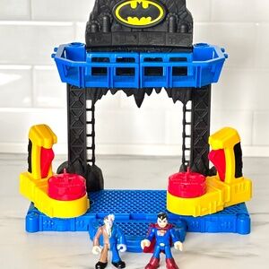 Imaginext DC Super Friends Battle Batcave Playset Superman Two Face Figures Toy